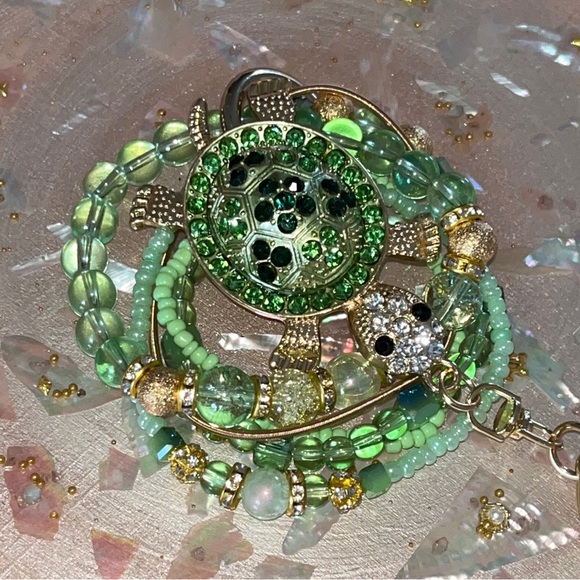 Turtle Bracelet Keychain - Picture 6 of 11